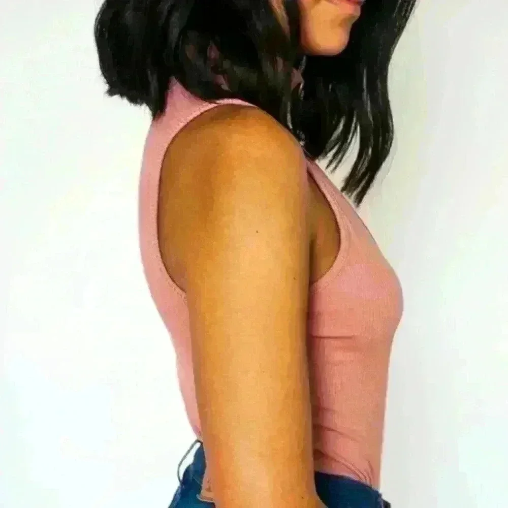 Choker V-neck Bodysuit - Picture 3 of 4